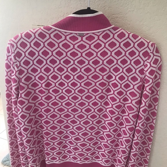 Beautiful hot pink and white St John Sweater - Picture 4 of 8